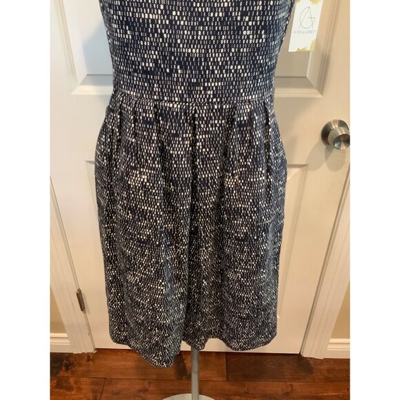 Weekend Max Mara Blue & White Speckled Cap Sleeve Fit & Flare Dress, Size 8 (US) - Picture 3 of 7